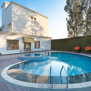 Country Inn & Suites By Radisson Chandigarh Zirakpur